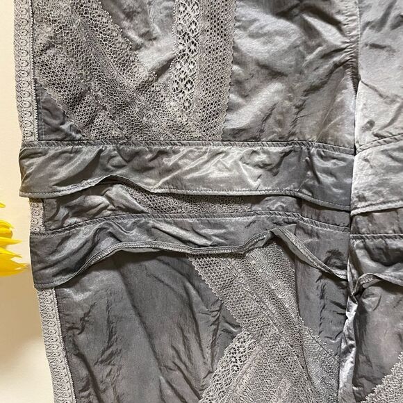 New Free People 
Trailhead Convertible Pants/shorts size M
Retail $188 - Picture 3 of 9